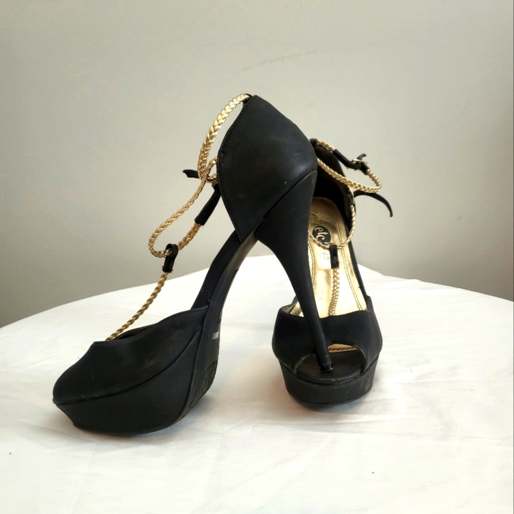 Sexy Black Platform stilettos